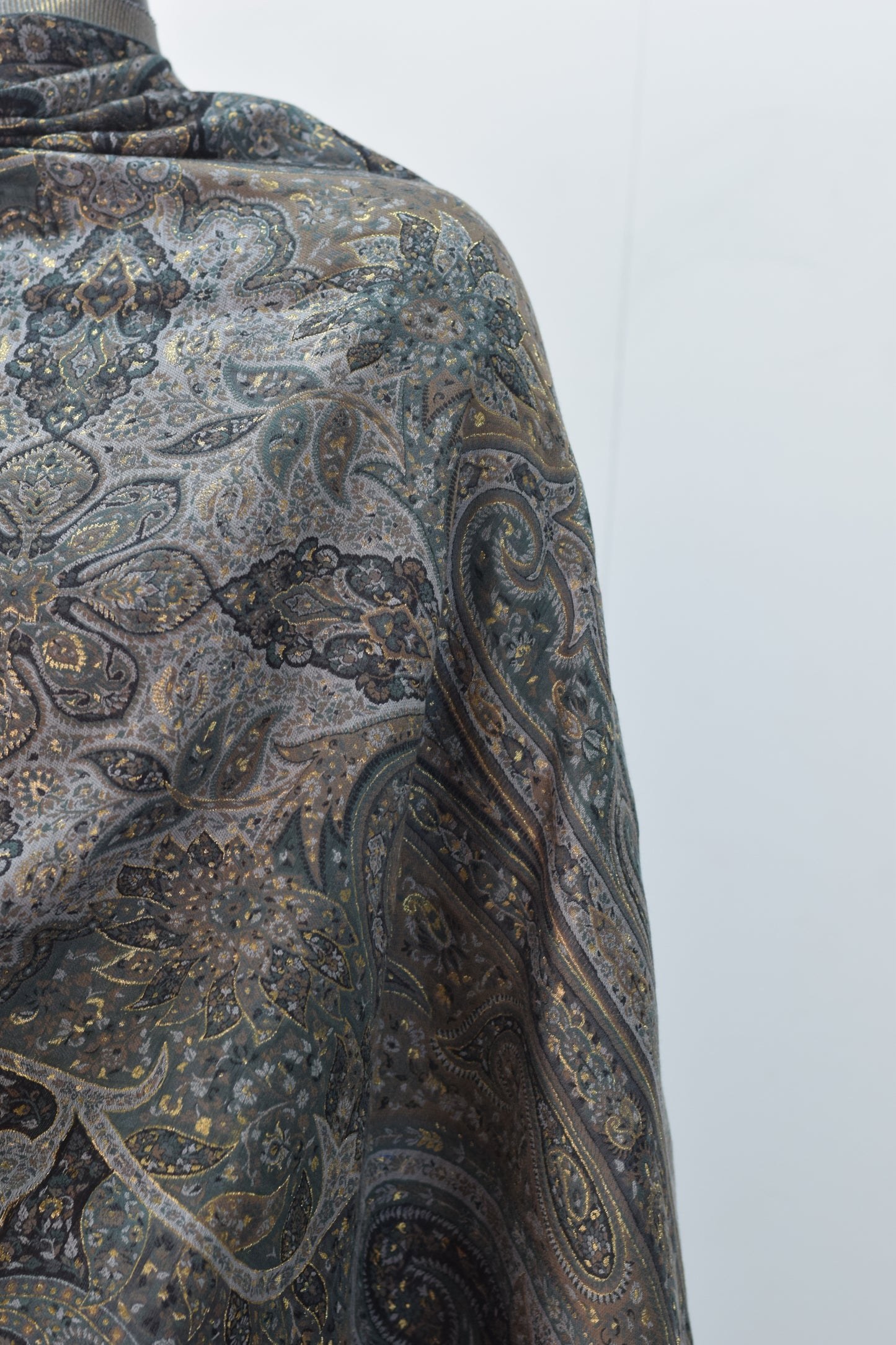 Kaani Shawl Zari Work