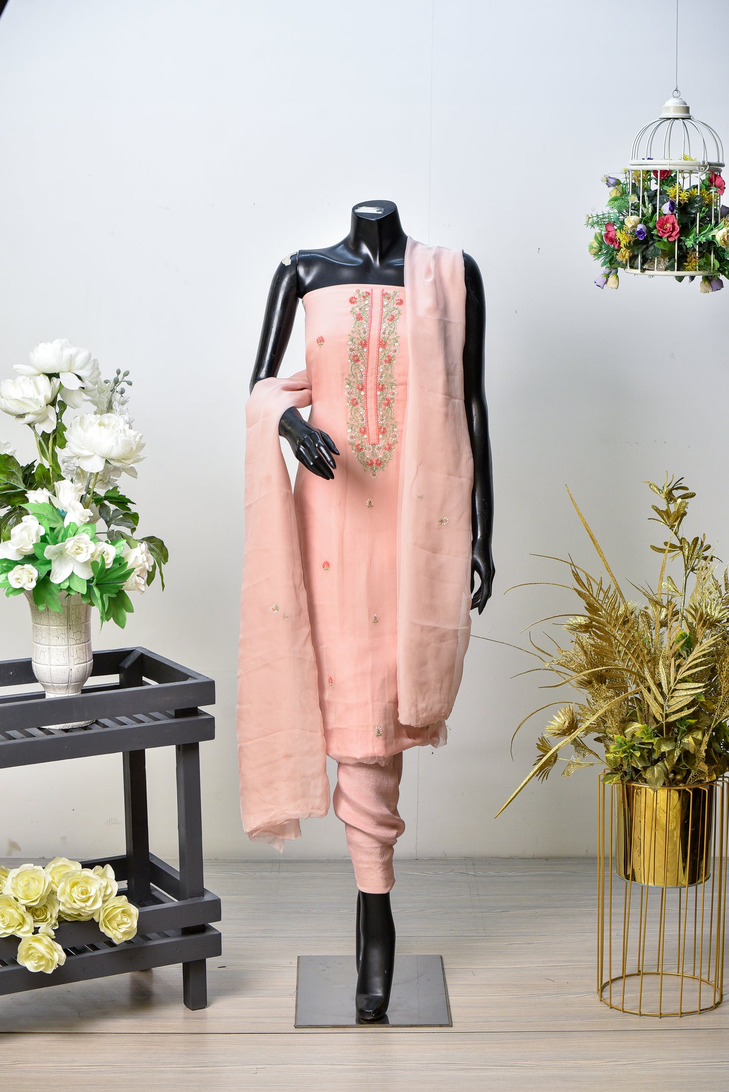 Reshmaar | Chiffon Resham & Chiffon Trouser