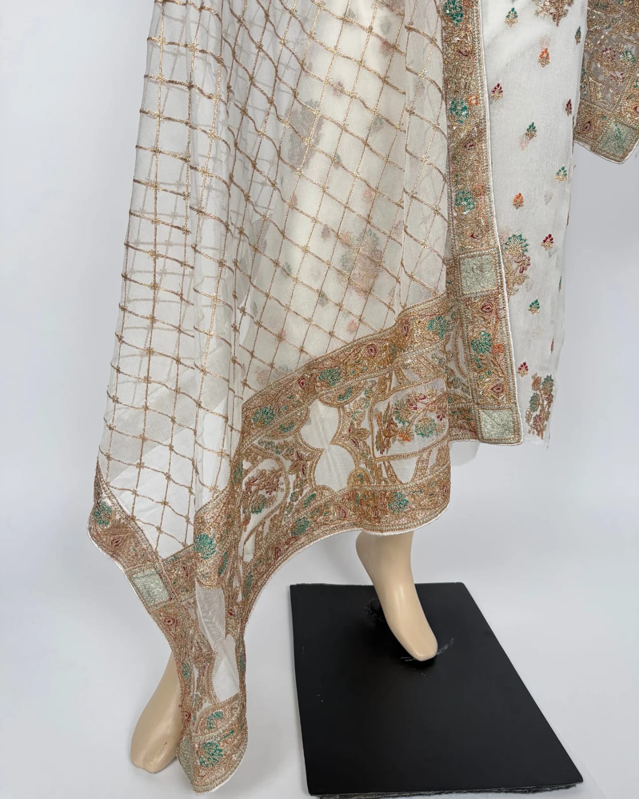 chiffon zarri embroidery