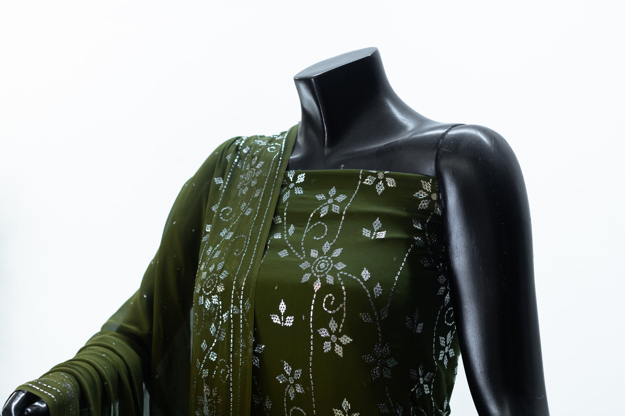 Gulro | Chiffon Kamdani
