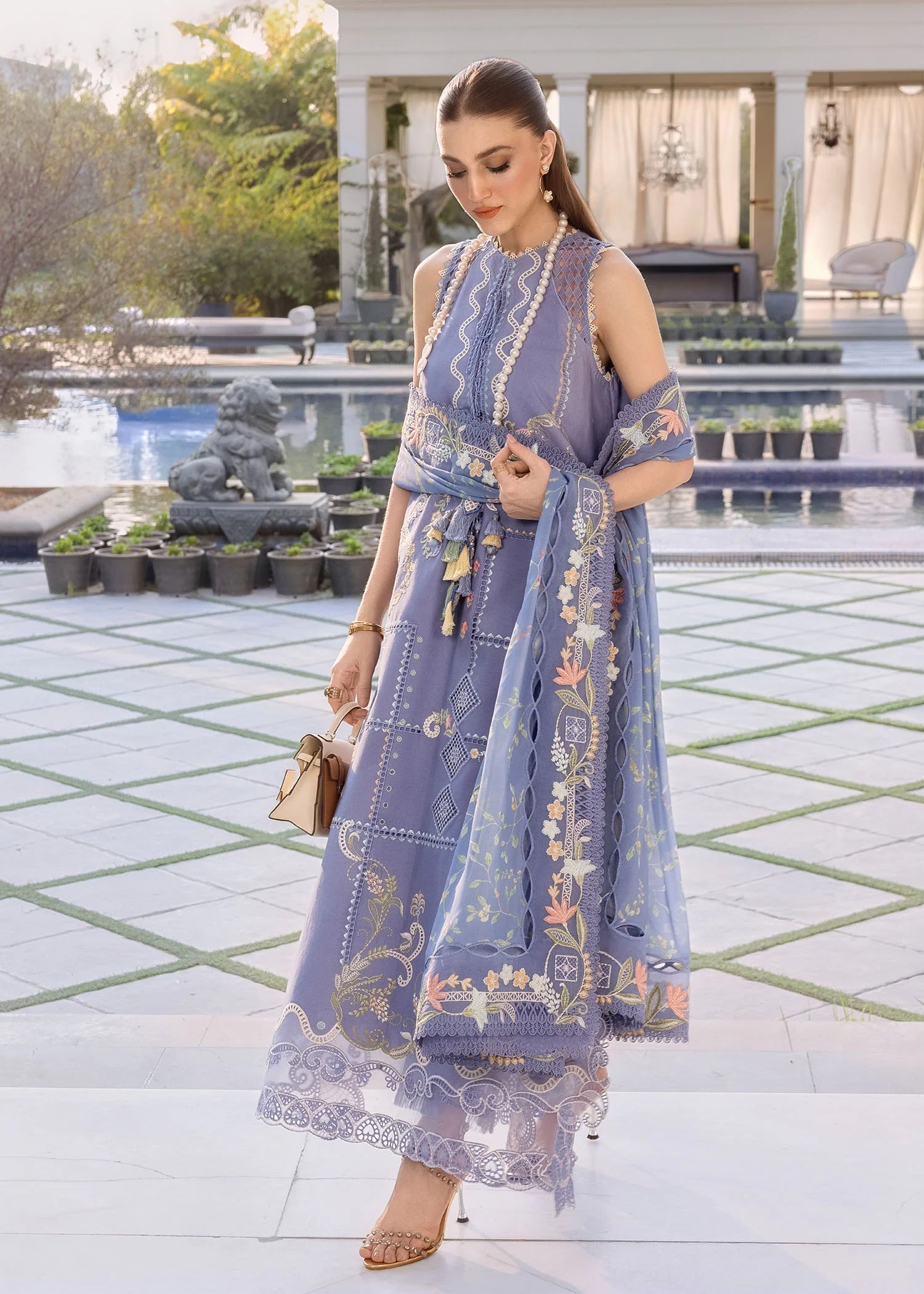 FLORAL SERENITY-D1B