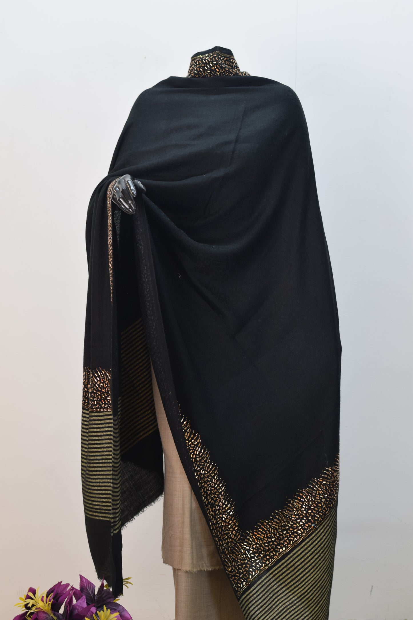 Pashmina Shawl Stonework - Four Side