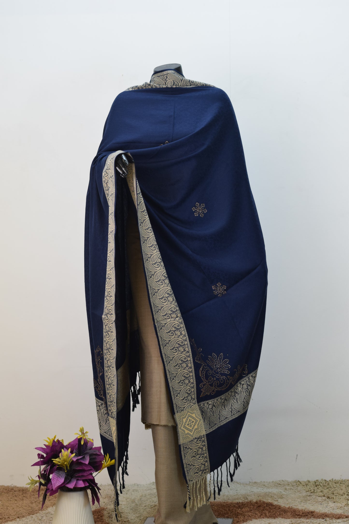 Acrylic Pashmina Jaamawaar