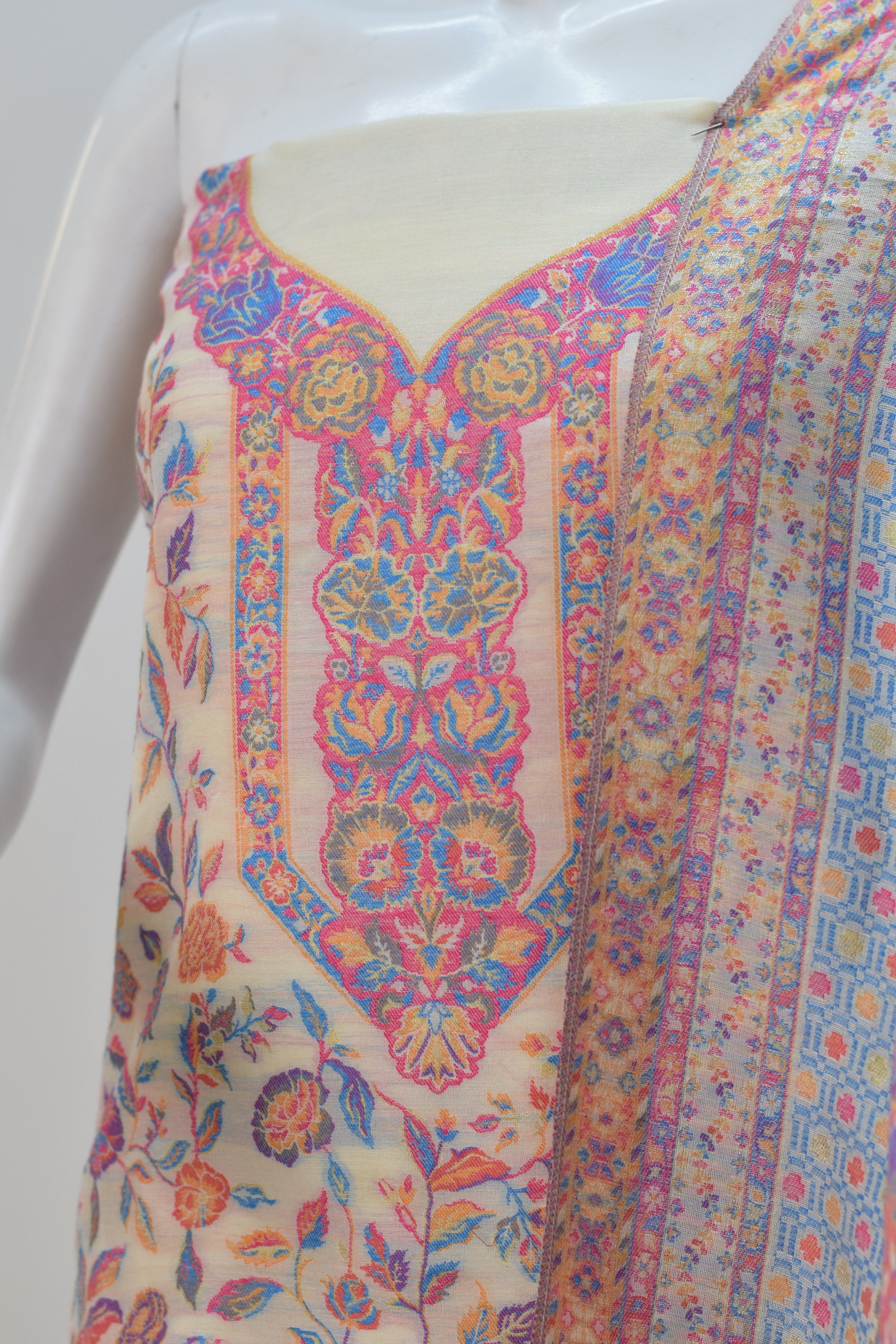 Kaani Silk
