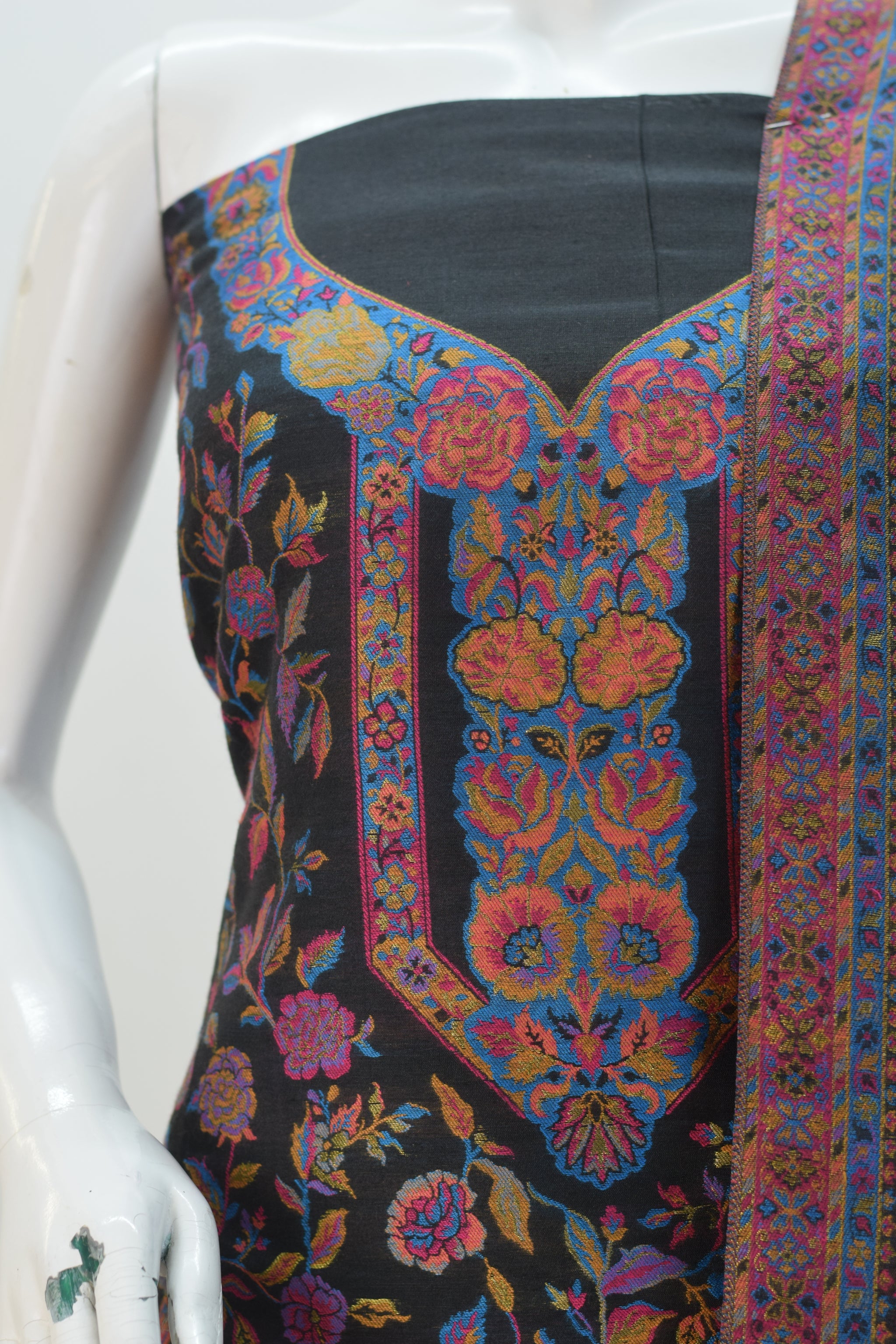 Kaani Silk