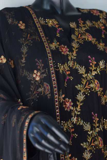 Naurutun by NUR – Ready to Wear