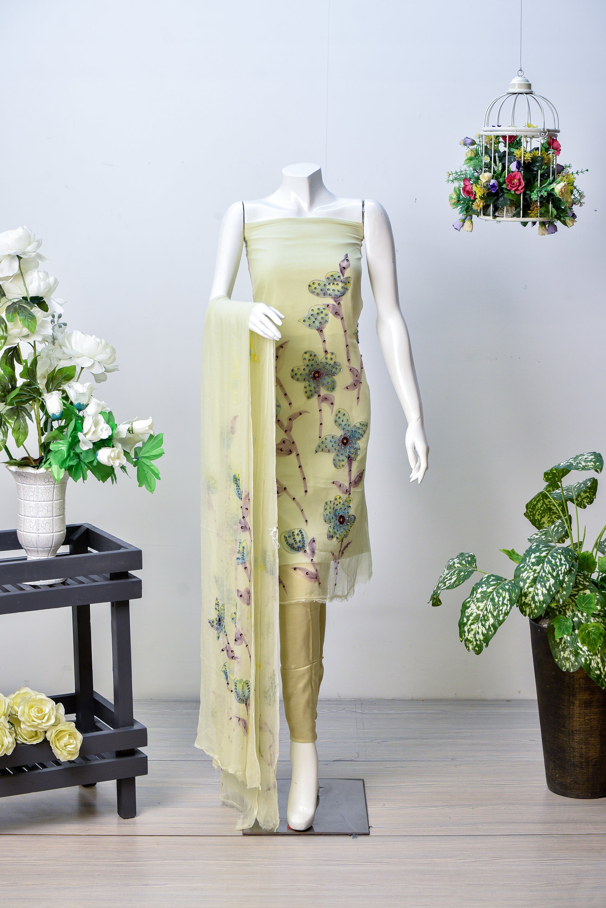 Ravaya | Brush Print & Hand Work Dupatta Chiffon