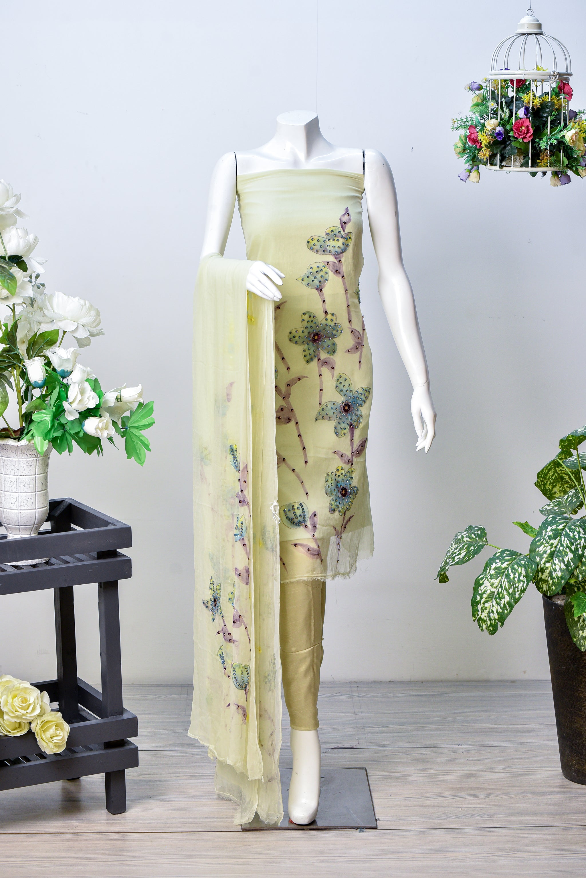 Ravaya | Brush Print & Hand Work Dupatta Chiffon