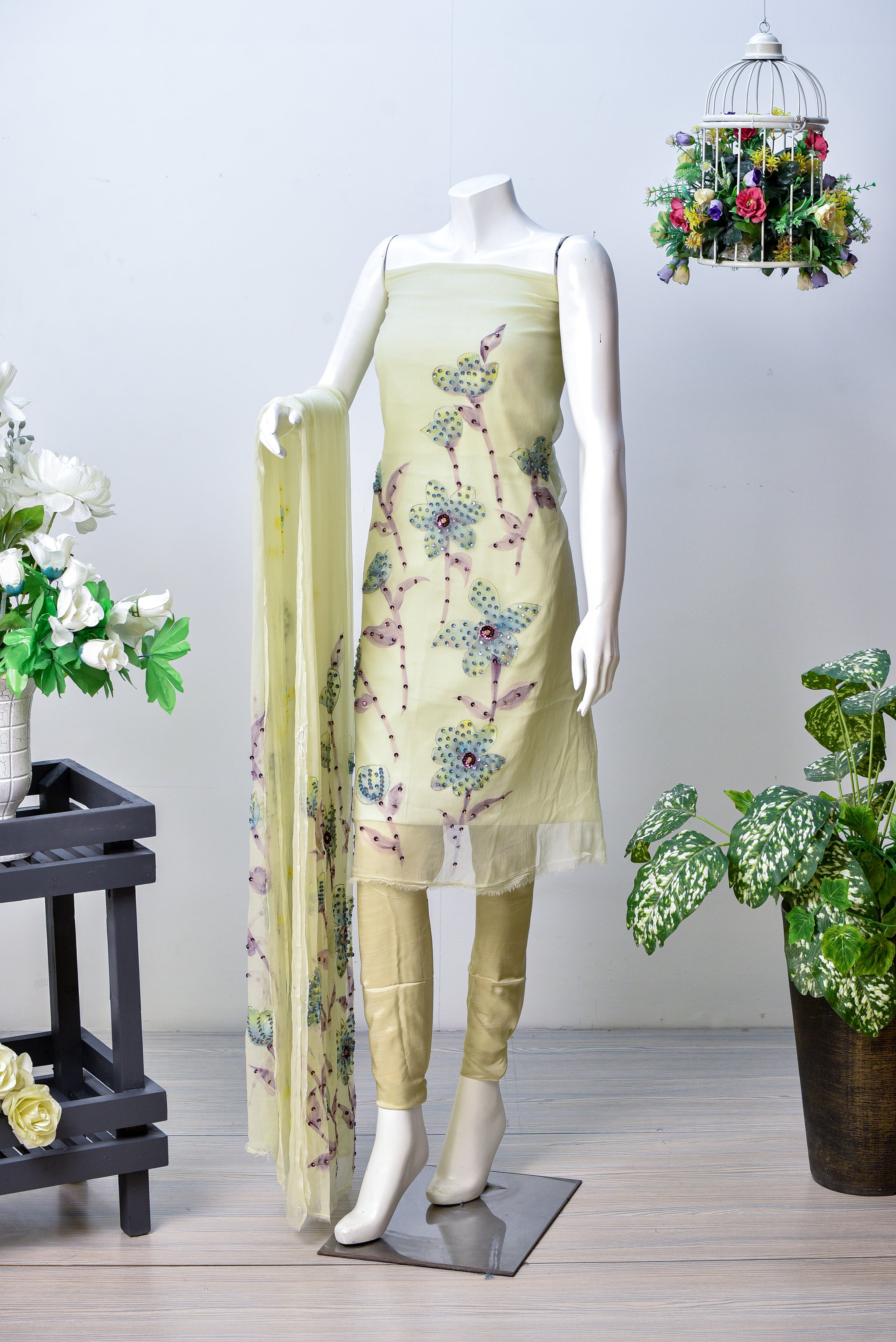 Ravaya | Brush Print & Hand Work Dupatta Chiffon