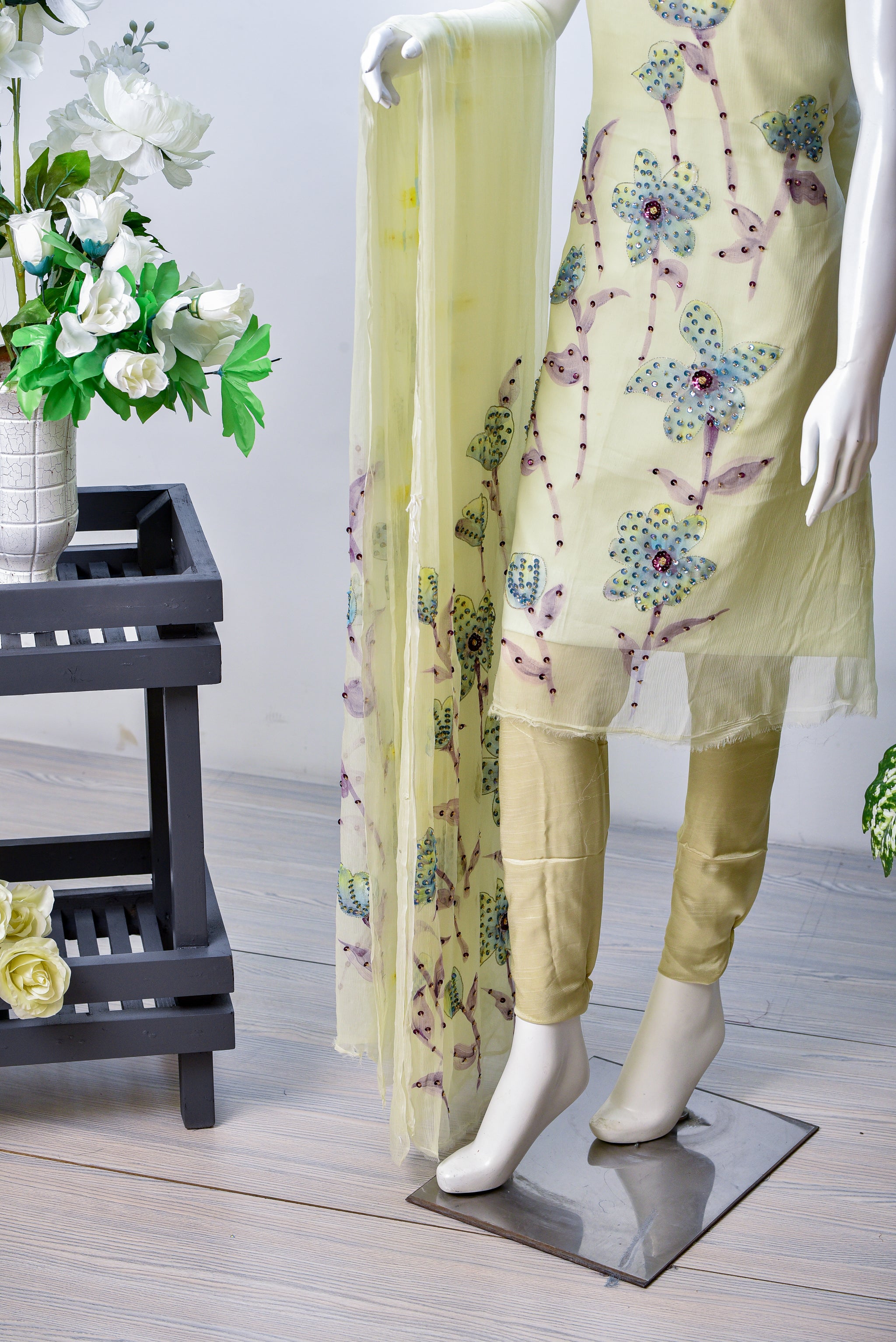 Ravaya | Brush Print & Hand Work Dupatta Chiffon