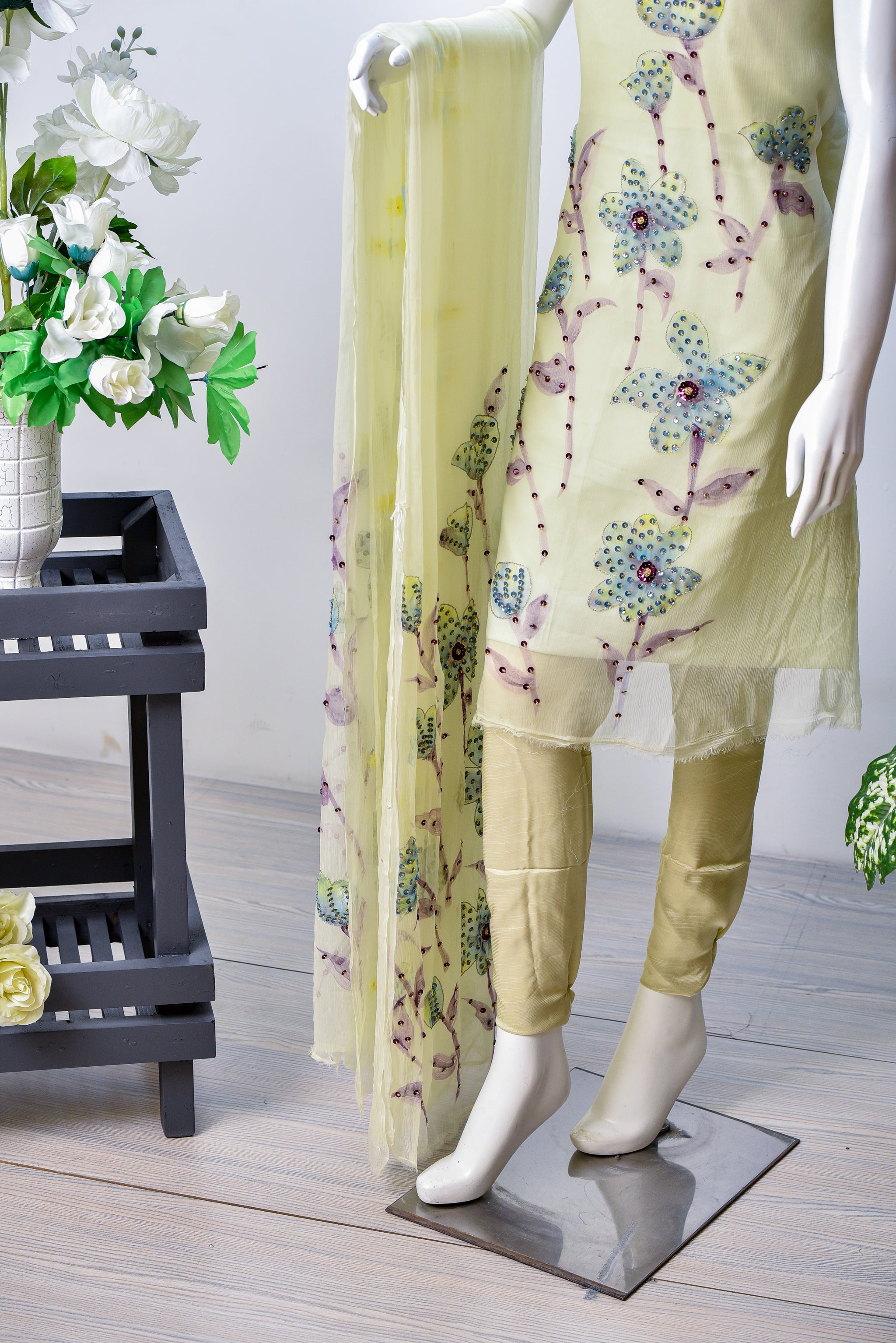 Ravaya | Brush Print & Hand Work Dupatta Chiffon