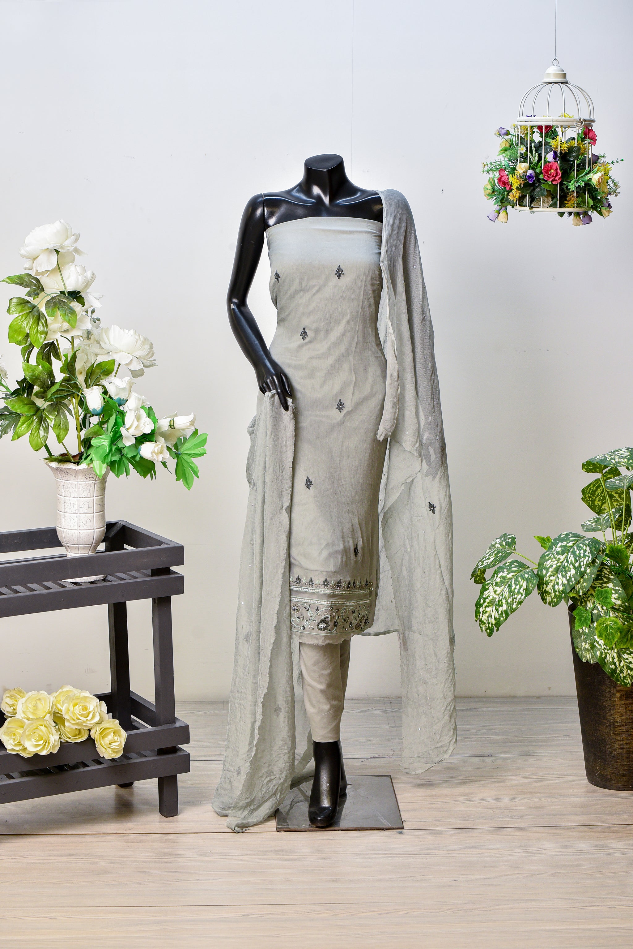 Siyana | Daman Embroidery & Chiffon Embroidery Trouser