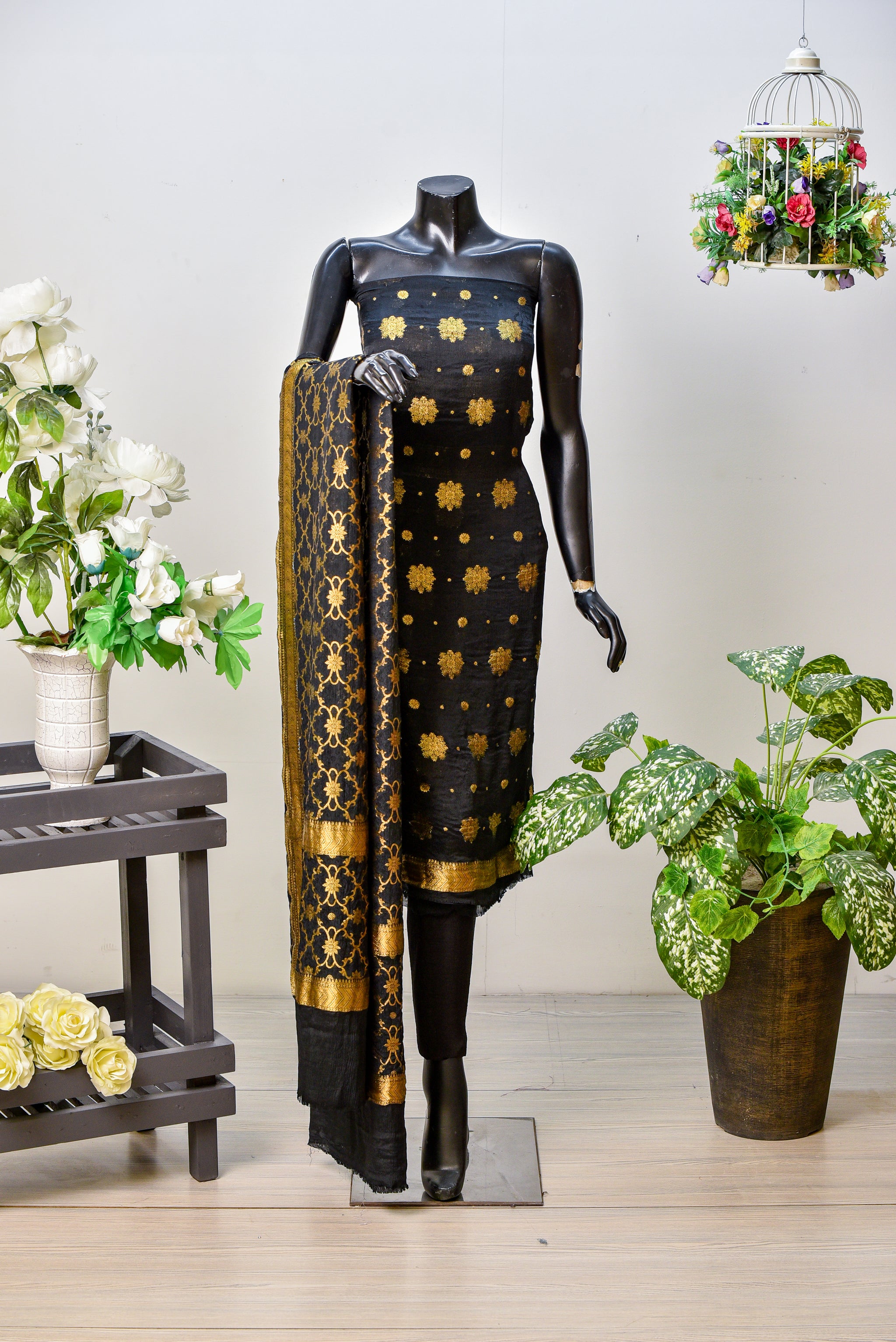Khumaar | Resham Work