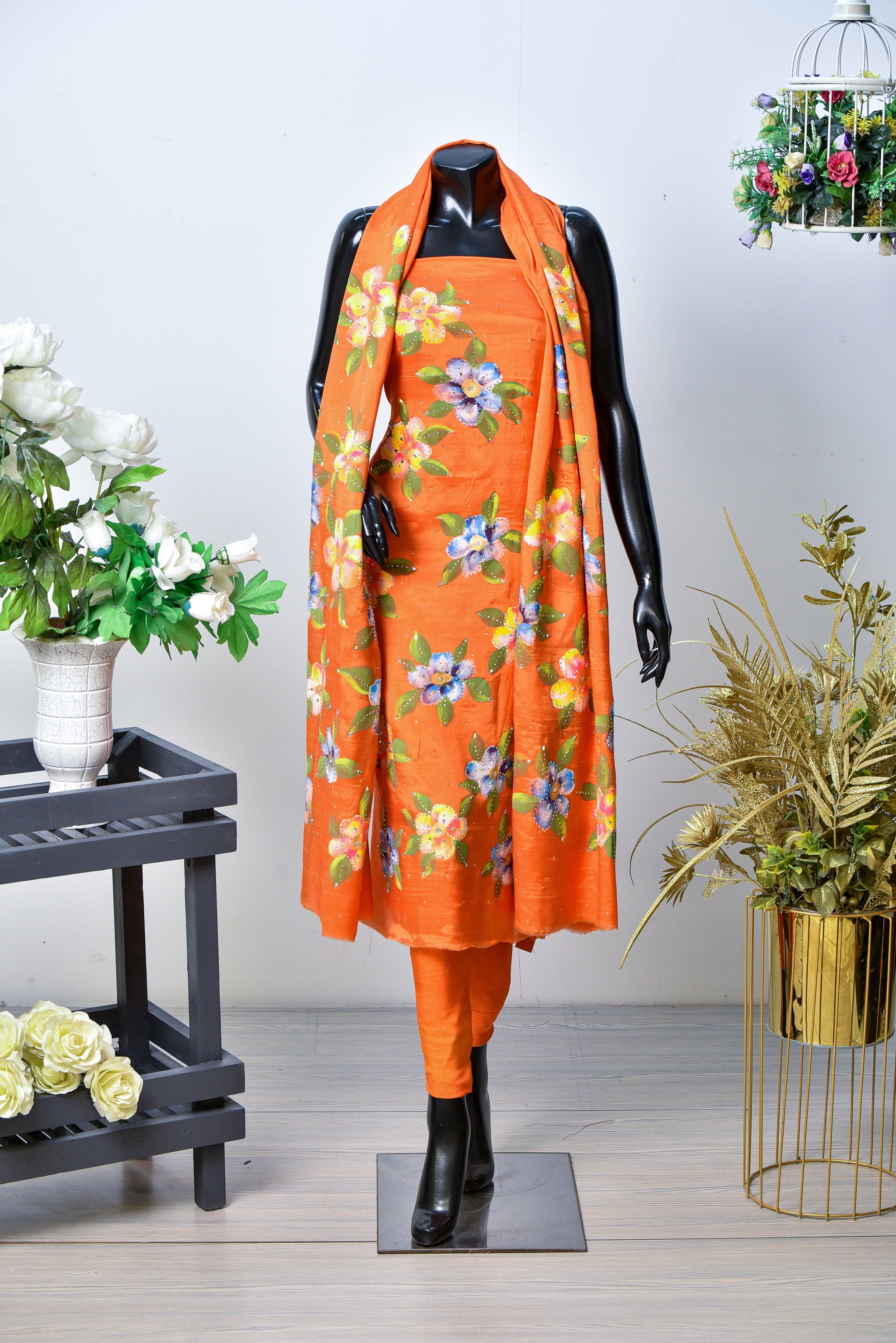 Naqsh-e-Nazuk | Raw Silk With Stone Work