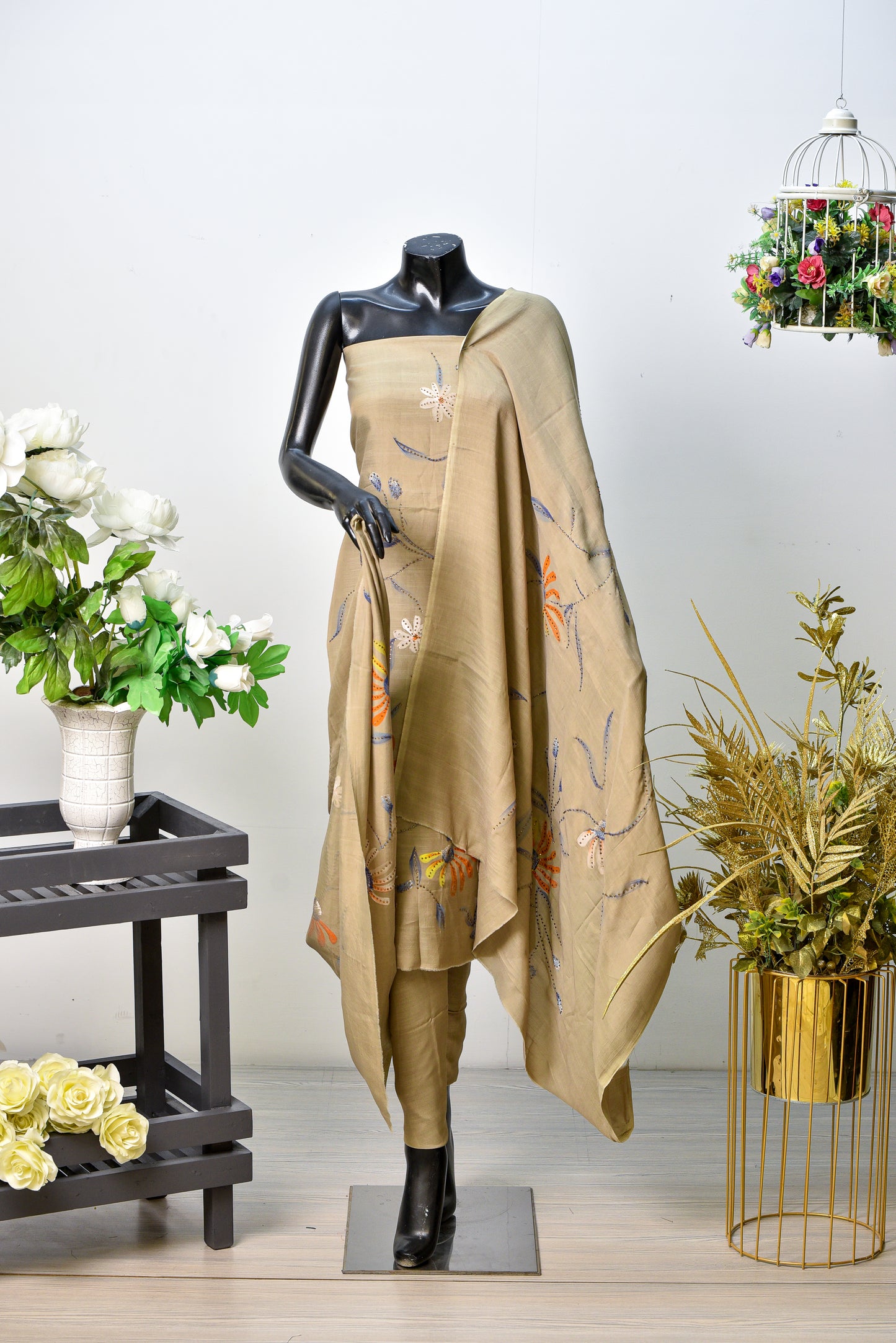 Noorani Lahza | Chiffon Banarsi With Stone Work