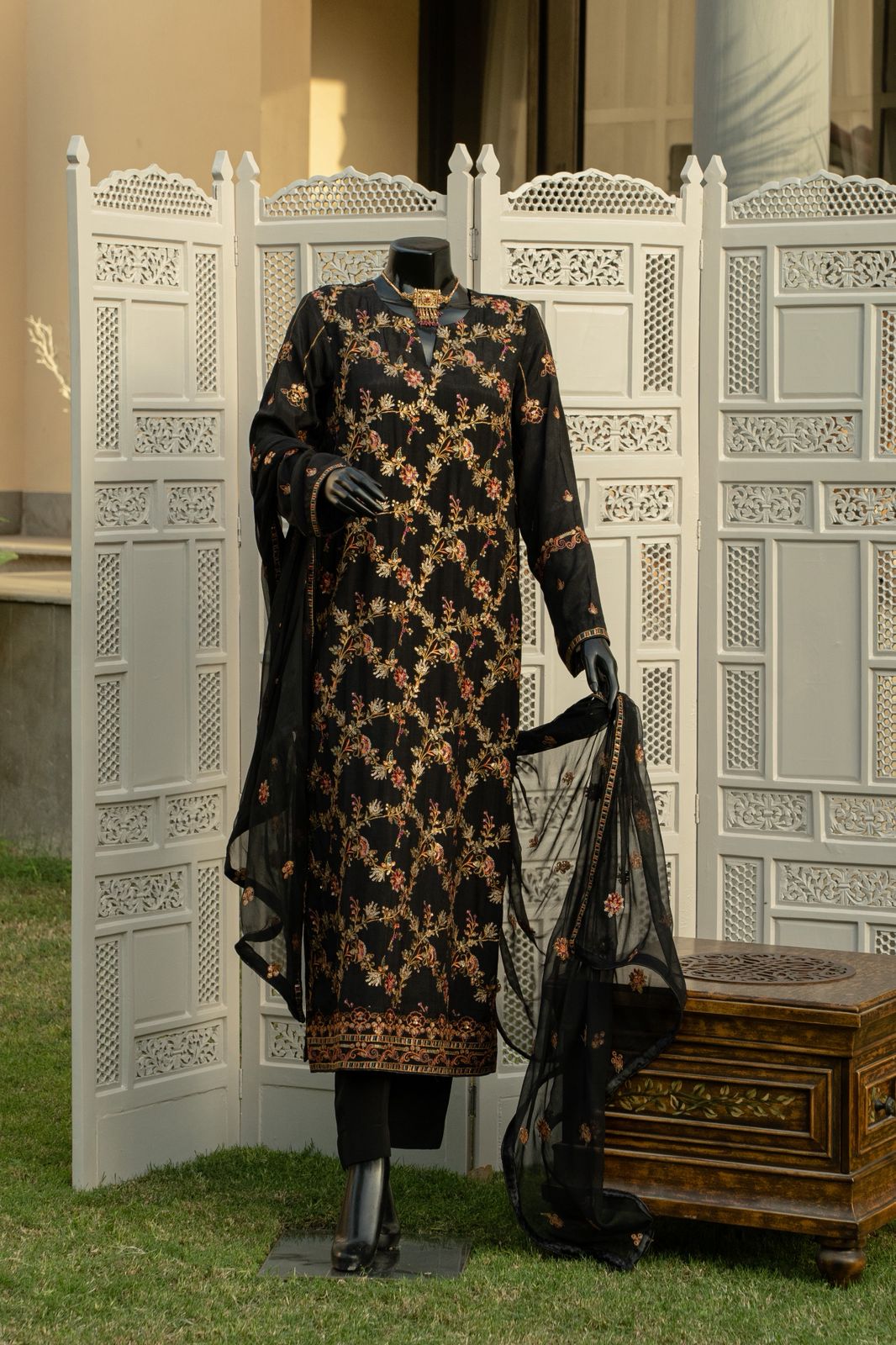 gul e dawoodi by NUR