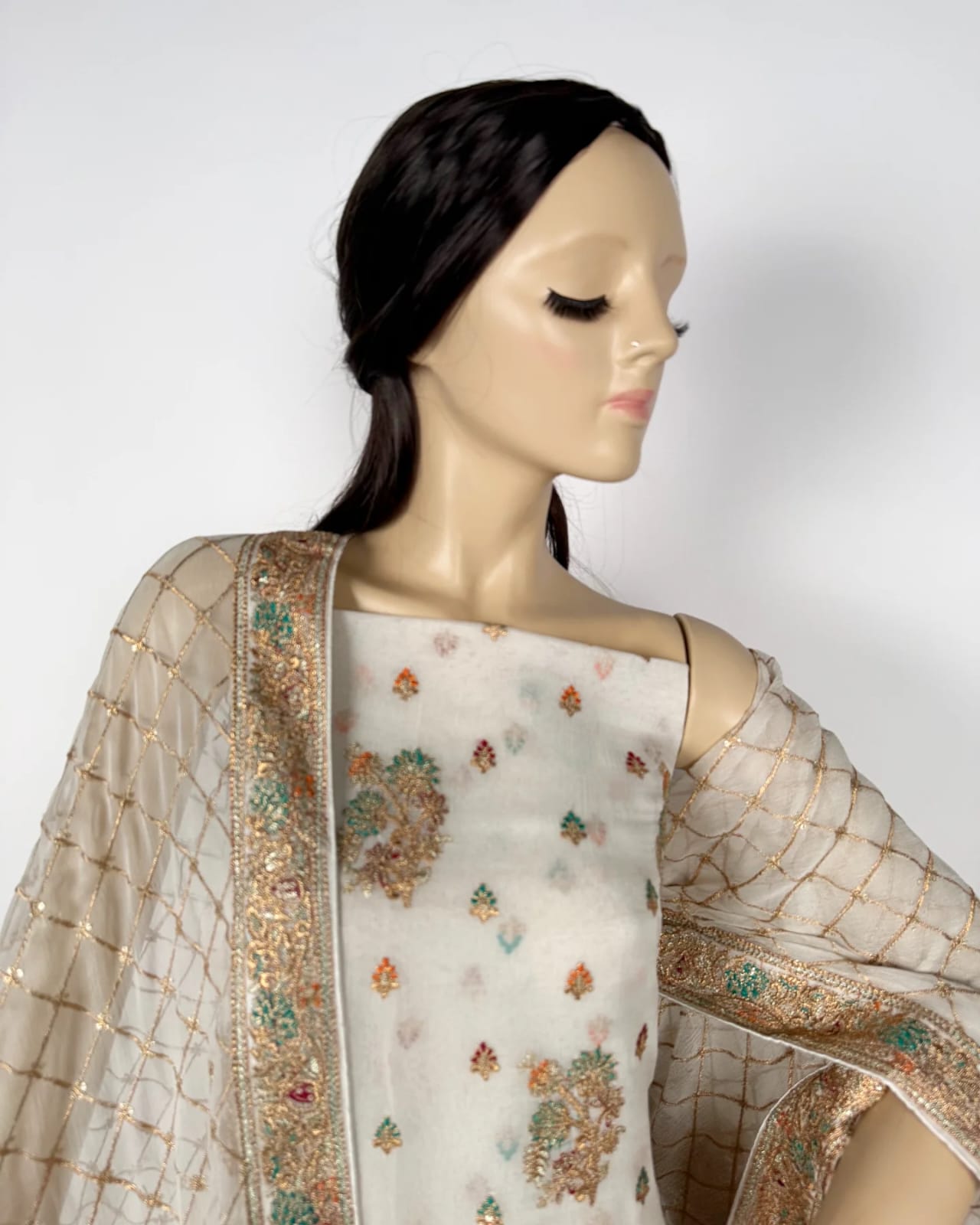 chiffon zarri embroidery
