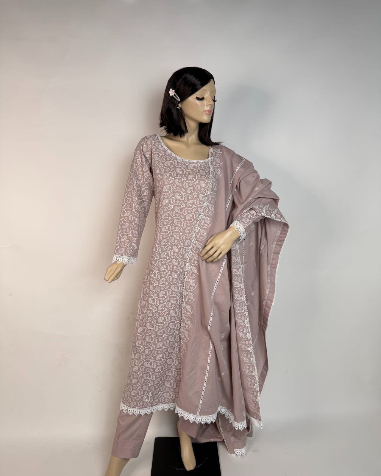 lawn chinkari 1